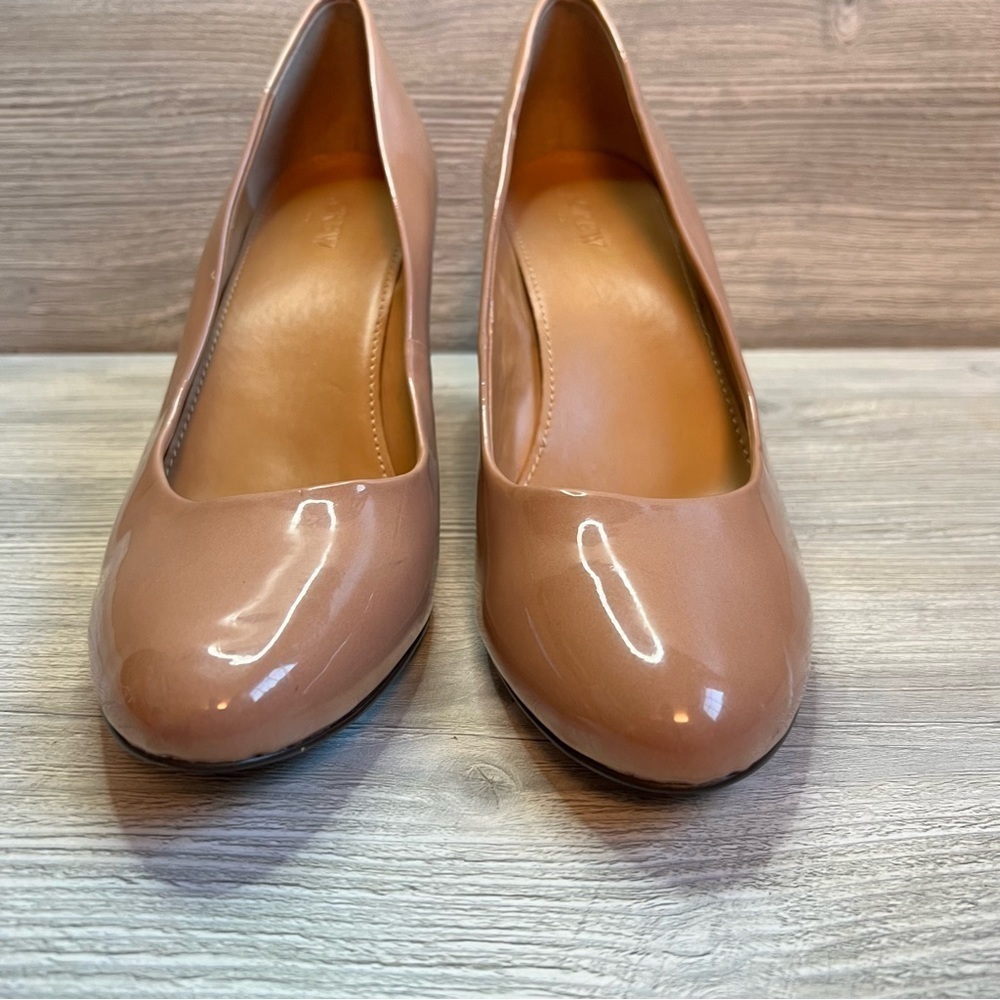 J. Crew Sylvia neutral taupe patent almond toe wedge heels size 11 - Picture 4 of 12